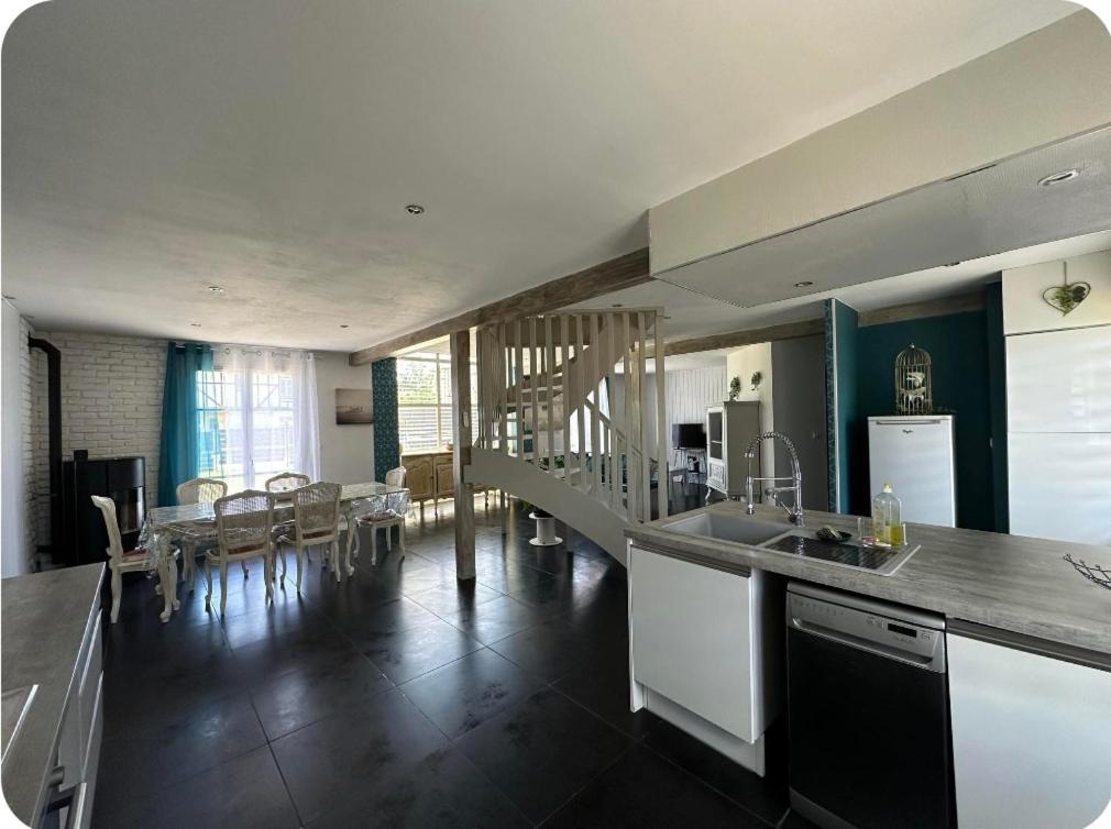 Charmante Maison Comme Chez Soi Saint-Amand-sur-Fion Екстериор снимка